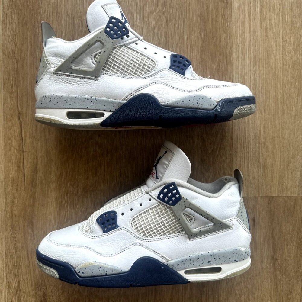 Size 10 - Nike Jordan 4 Retro Mid Midnight Navy